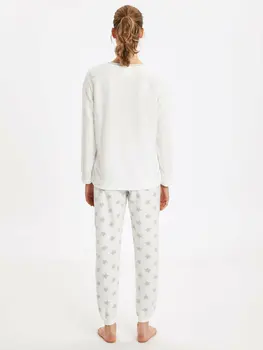 

Patterned Fleece Pajamas set