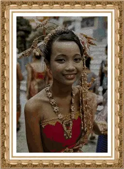 

CROSS STITCH KIT PANDATHREAD Ethnic and Tribes 1795