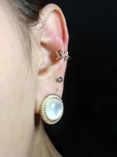 Pendientes de cartílago falso para mujer, aretes pequeños, sin piercing, Color dorado