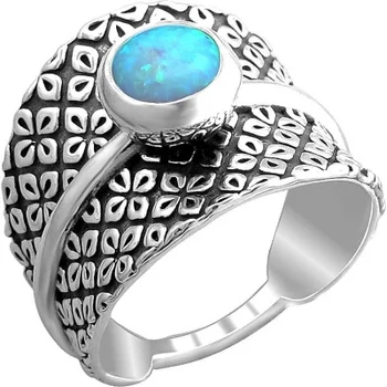 

Esthete ring with black silver Opals