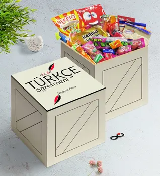 

Personalized Turkish Öğretmeni In Wooden Box Nostalgic Lezzetler Gift Seti-2