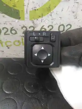 

MR951186 Rear view Mitsubishi Montero (v60/v70) 3.2 Di-D Gls (3-ptas.)