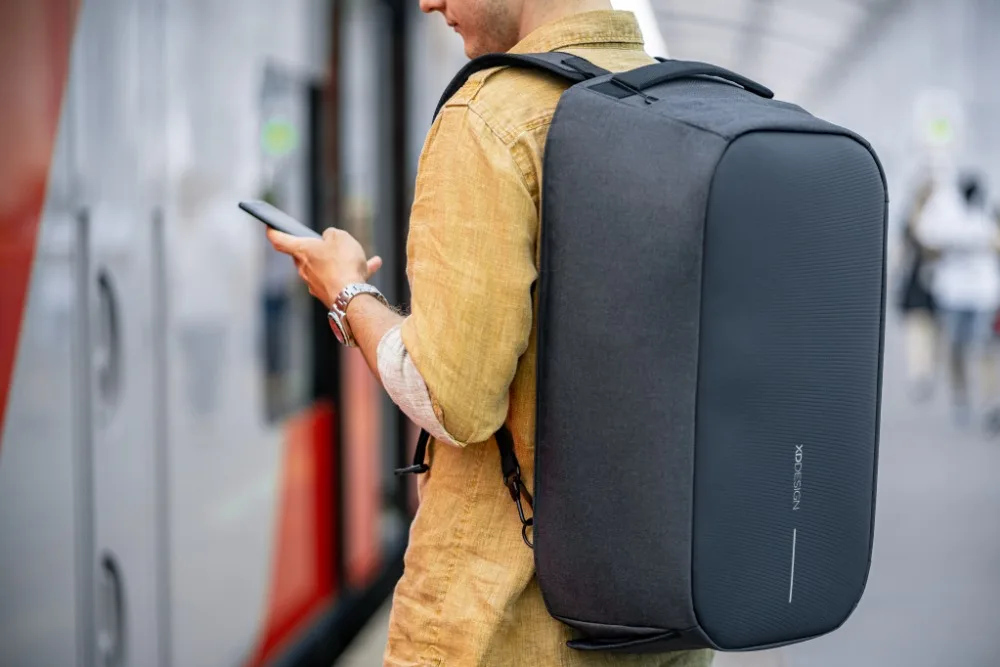 Сумка-рюкзак для ноутбука до 17" XD Design Bobby Duffle(P705.271), черный
