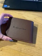Billeteras personalizadas de cuero PU para hombre, billetera con grabado de alta calidad, monedero pequeño, regalo de lujo para hombre