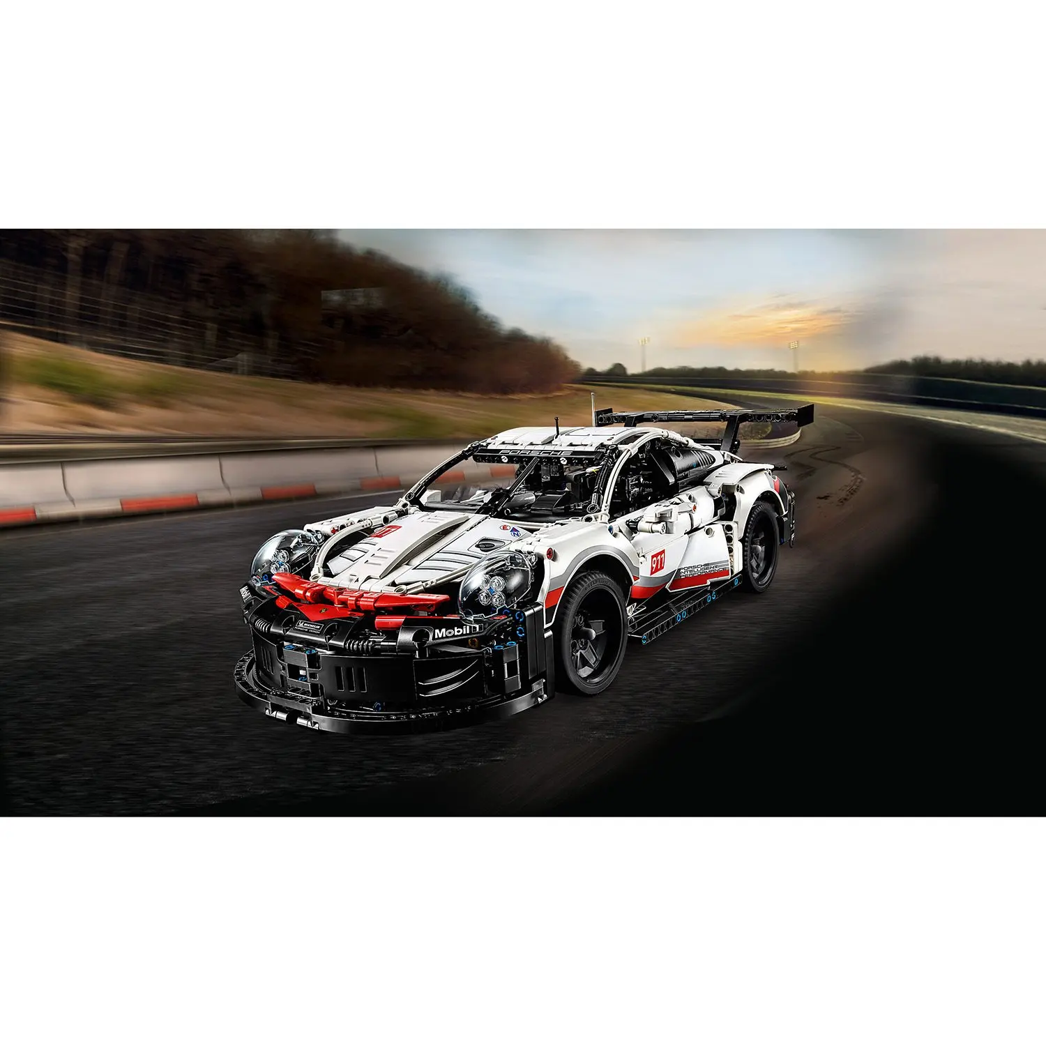 Конструктор LEGO Technic Porsche 911 RSR 42096