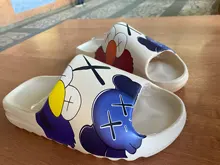 Zapatillas de verano de las mujeres de los hombres goma Eva para interiores 2021 Cool Fondo suave sandalias tendencia diapositivas Unisex chinelas zapatos para la playa casa 36-45