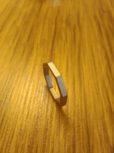 Llaveros de aleación de titanio para hombre, llaveros de anillos pendiente hebilla superligero para coche, regalo creativo masculino, venta al por mayor