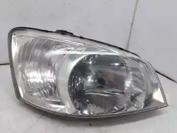 

921201C010 right HYUNDAI GETZ headlamp (TB)