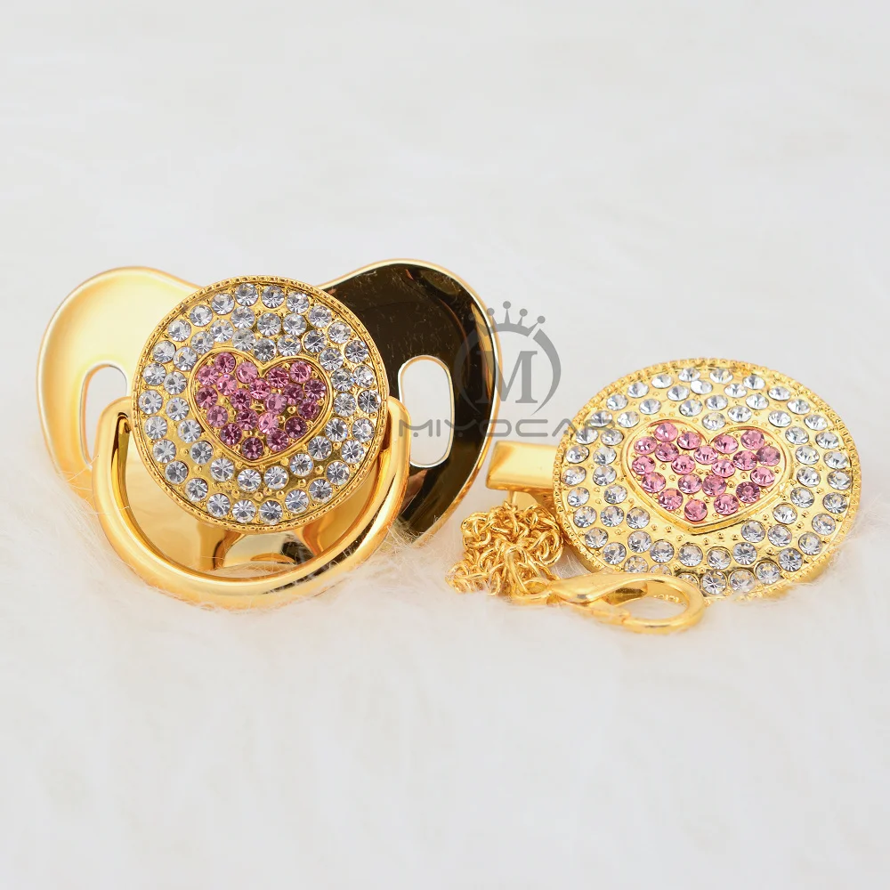Chupeta e Conjunto Miyocar Strass Ouro Rosa Bling Borboleta Clipe Cadeia Chupeta Titular Fress Bpa Seguro Apbf 25 Estojos e corrente p chupetas