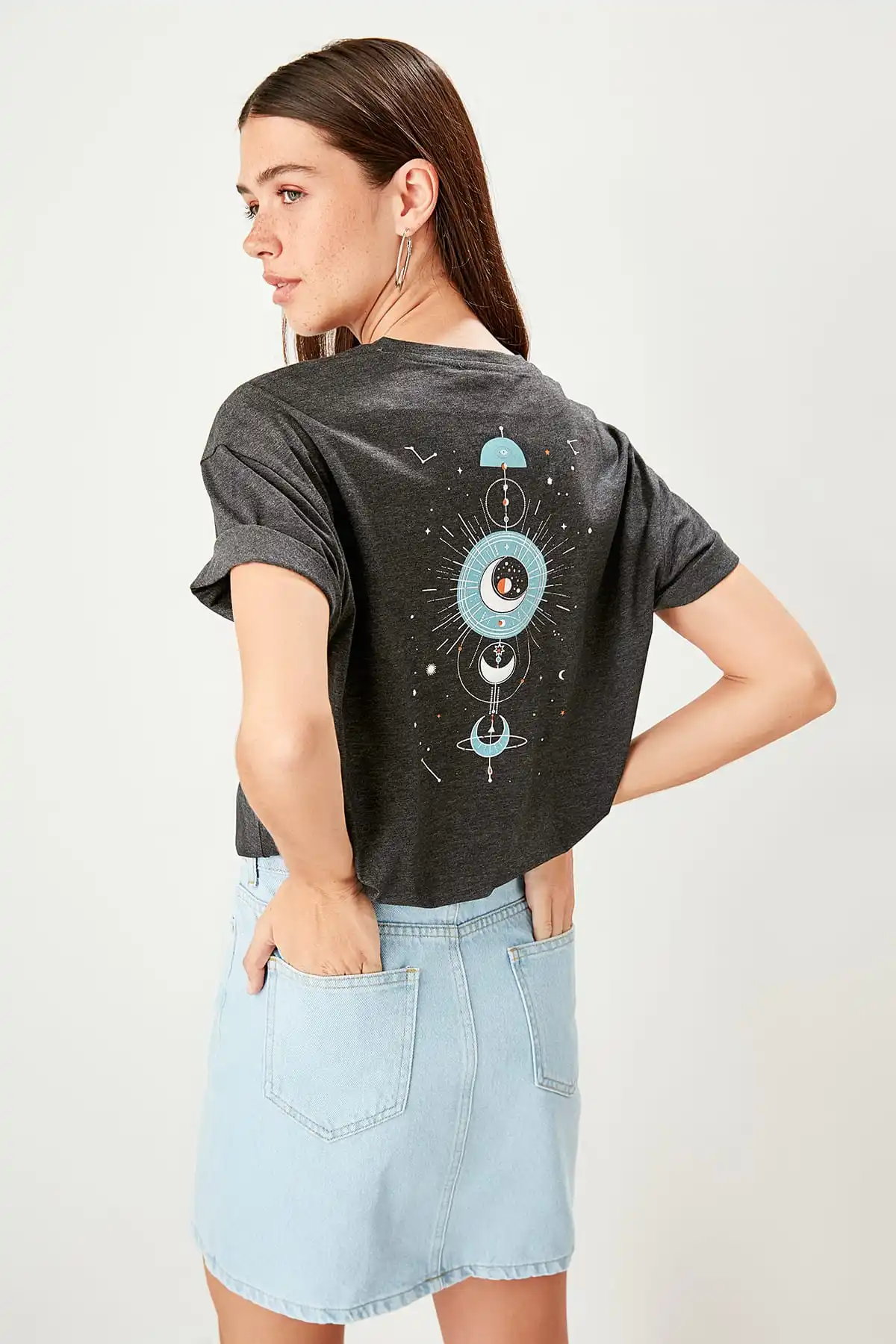 Trendyol Anthracite Printed Boyfriend Knitted T shirt TWOSS19TS0282|T-Shirts| - AliExpress