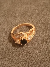 Huitan-Anillo de bruja para mujer, piedra negra única, ajuste giratorio, Diseño de banda, Color oro rosa, anillos de dedo de compromiso para mujer, venta al por mayor