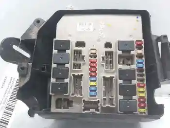 

902663A RELES box/RENAULT MEGANE fuses I Phase 2 saloon (BA0)