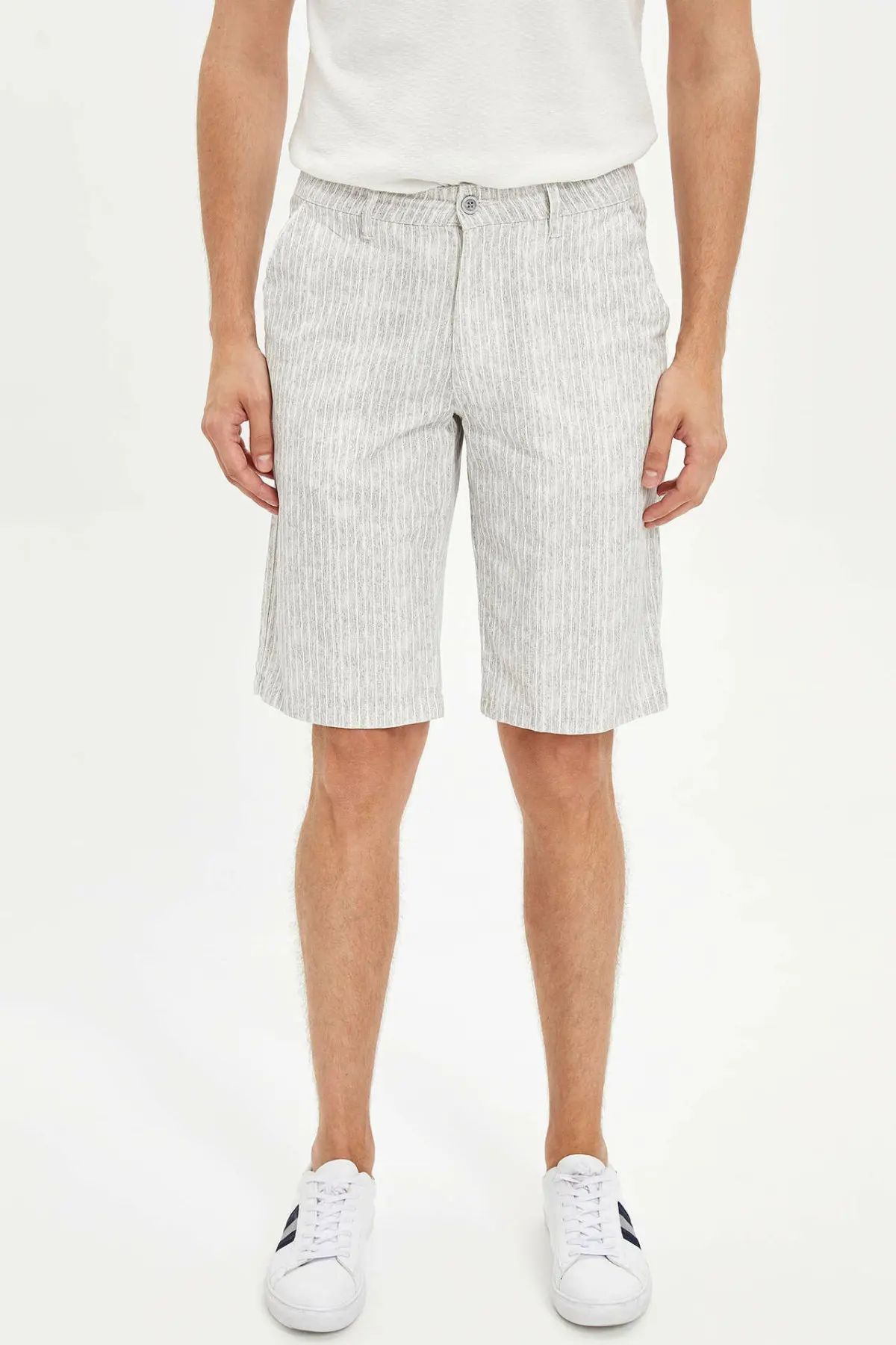 

DeFacto Man Summer Light Color Casual Shorts Men Straight Bottom Shorts Male Mid-waist Bermuda-L6044AZ19SM