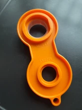 Herramienta de limpieza Universal, llave de cuatro burbujeador, desmontaje de salida, grifo de agua, lados amarillos