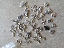 30 Uds. De abalorios variados de Metal Vintage para fabricación de joyas, abalorios de pájaros, colgante de pulsera DIY, accesorios de encaje negro