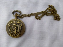 Reloj de bolsillo de cuarzo con diseño de moda para hombre y mujer, colgante de bronce Retro con números romanos clásicos, regalo para niños y mujeres con cadena de collar