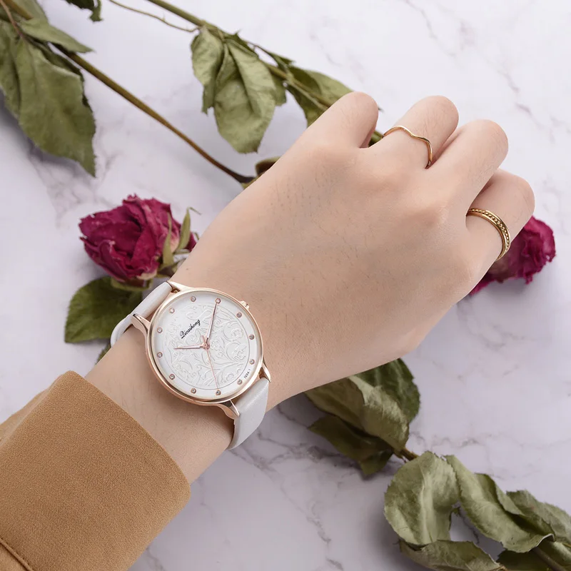 

WJ-7585 New Fashion Sculpture Rhinestone Women Watch Ladies Simple Buckle Watches Leather Strap Female Quartz Wristwatch relogio