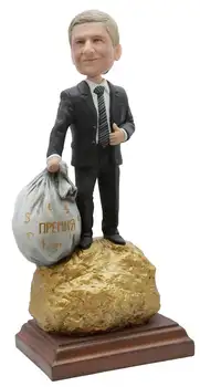 

Gift to the director of the Golden, director of "30 cm.