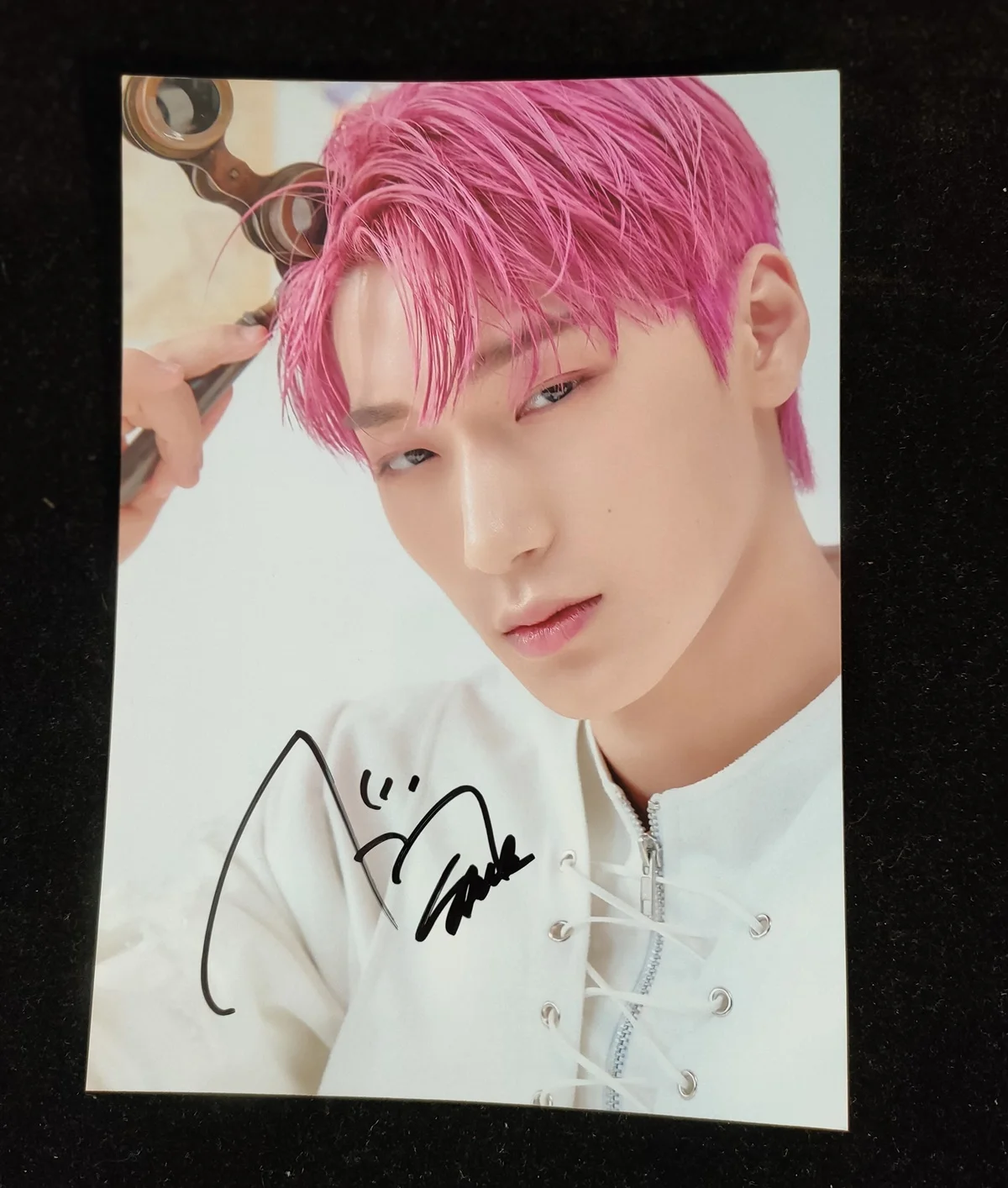 ATEEZ SAN Autographed Signed Photo K POP GIFTS COLLECTION 