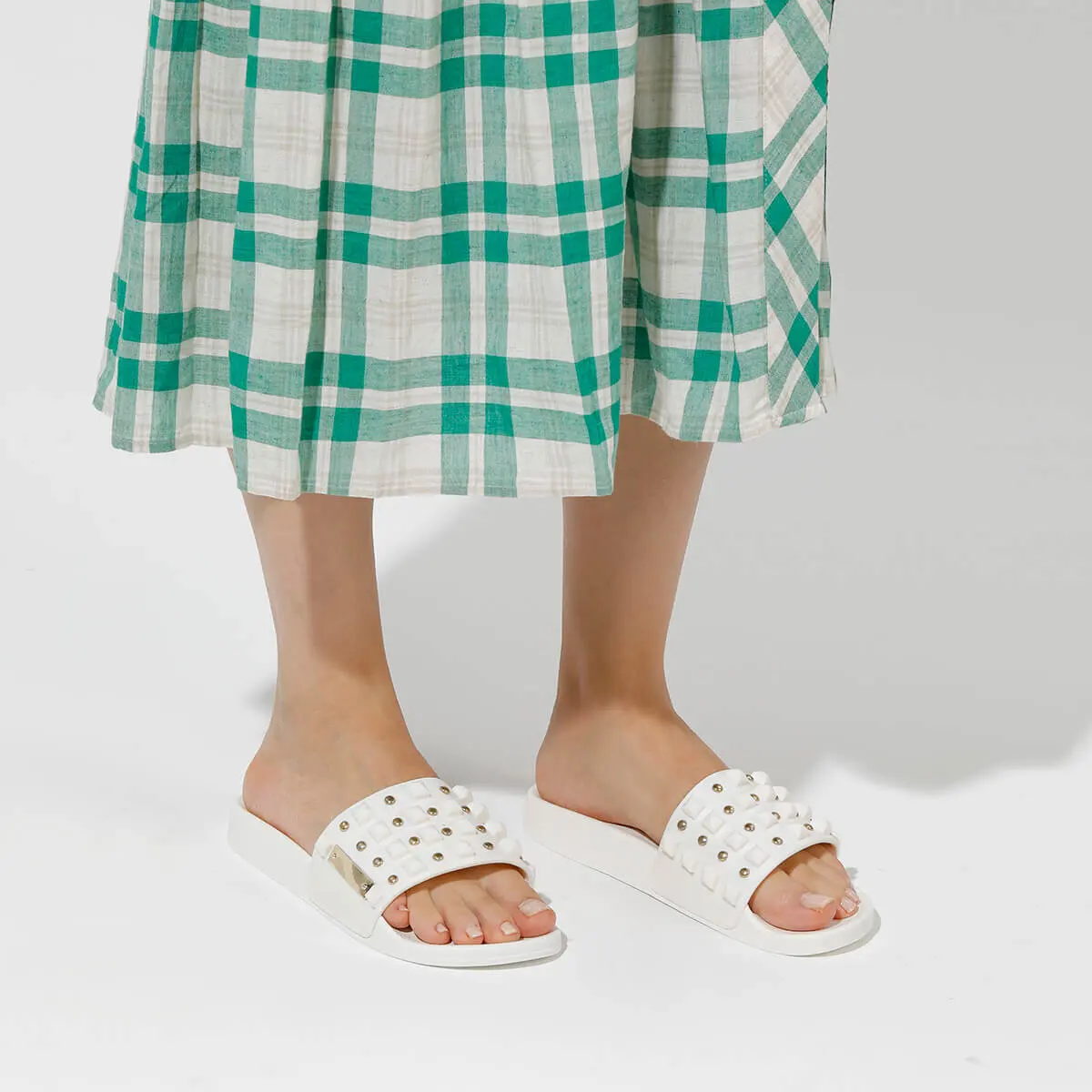 

FLO TEK01Z White Women 'S Slippers BUTIGO