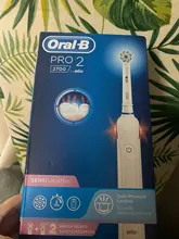 Oral B Pro 2 2700, Cepillo de dientes eléctrico recargable, 2 modos cepillado, temporizador, limpieza 3D, hasta 14 días, sensor