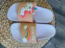 Zapatillas de unicornio arcoíris para niños y niñas, zapatos de playa, pantuflas suaves para interiores
