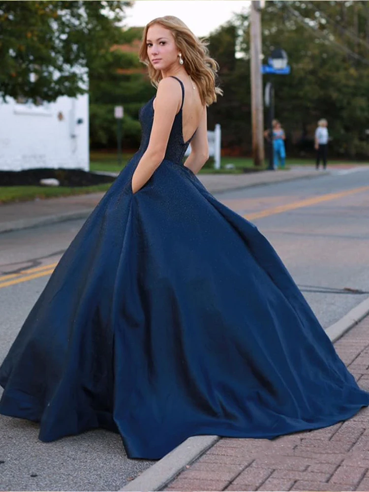 long prom dresses A-Line Navy Spaghetti Straps Backless Prom Dress No Split Prom Dress Sleeveless Mermaid Sweetheart Formal Party Dress 2022 New white prom dress