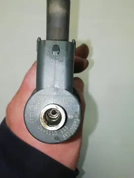 

0445110118 8973000913 injector Opel Astra H Saloon *