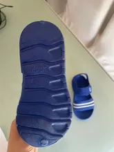 Zapatos de verano para niños y niñas, sandalias informales de Punta cerrada para playa y piscina, zapatillas planas sin cordones