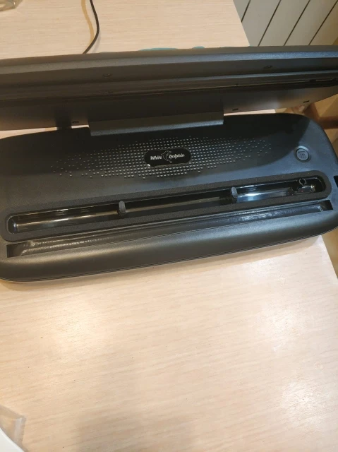 Отзыв о товаре Вакуумный электрический упаковщик пищевых продуктов White Dolphin 220В, 110В с функцией хранение пищи, вакуумная упаковка, вакуумные пакеты 10 шт в комплекте от пользователя L***O