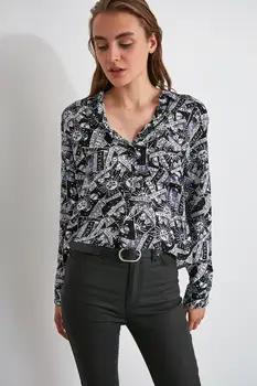 

Trendyol Flat Cut Shirt TWOAW21GO0210