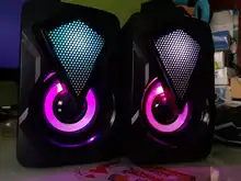 Altavoces de ordenador con cable USB, Subwoofer estéreo de graves, luz LED colorida, para portátil, smartphone, MP3, novedad