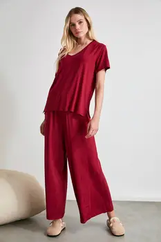 

Trendyol V Collar Knitted Pajamas Set THMAW21PT0003