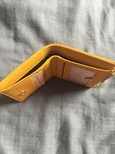 Cartera de piel sintética suave para mujer, cartera amarilla de marca, monedero Mini con broche, tarjetero, billetera corta, Bolso pequeño Delgado, llavero con cremallera