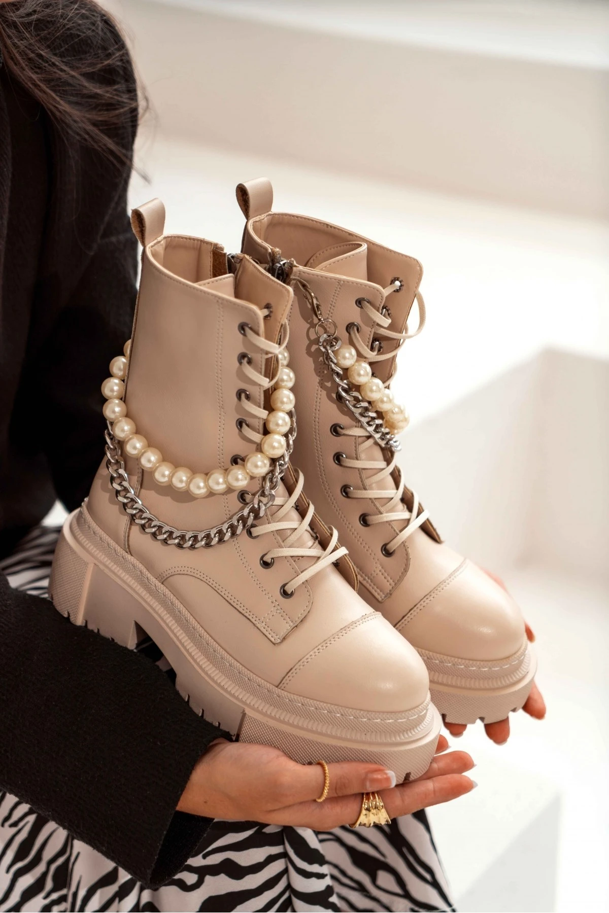 Botas De plataforma con cadena decorativa para Mujer, zapatos De calle a la moda, correas cruzadas con cremallera perlas, Botines hasta la rodilla, novedad De 2022|Botas hasta el tobillo| -