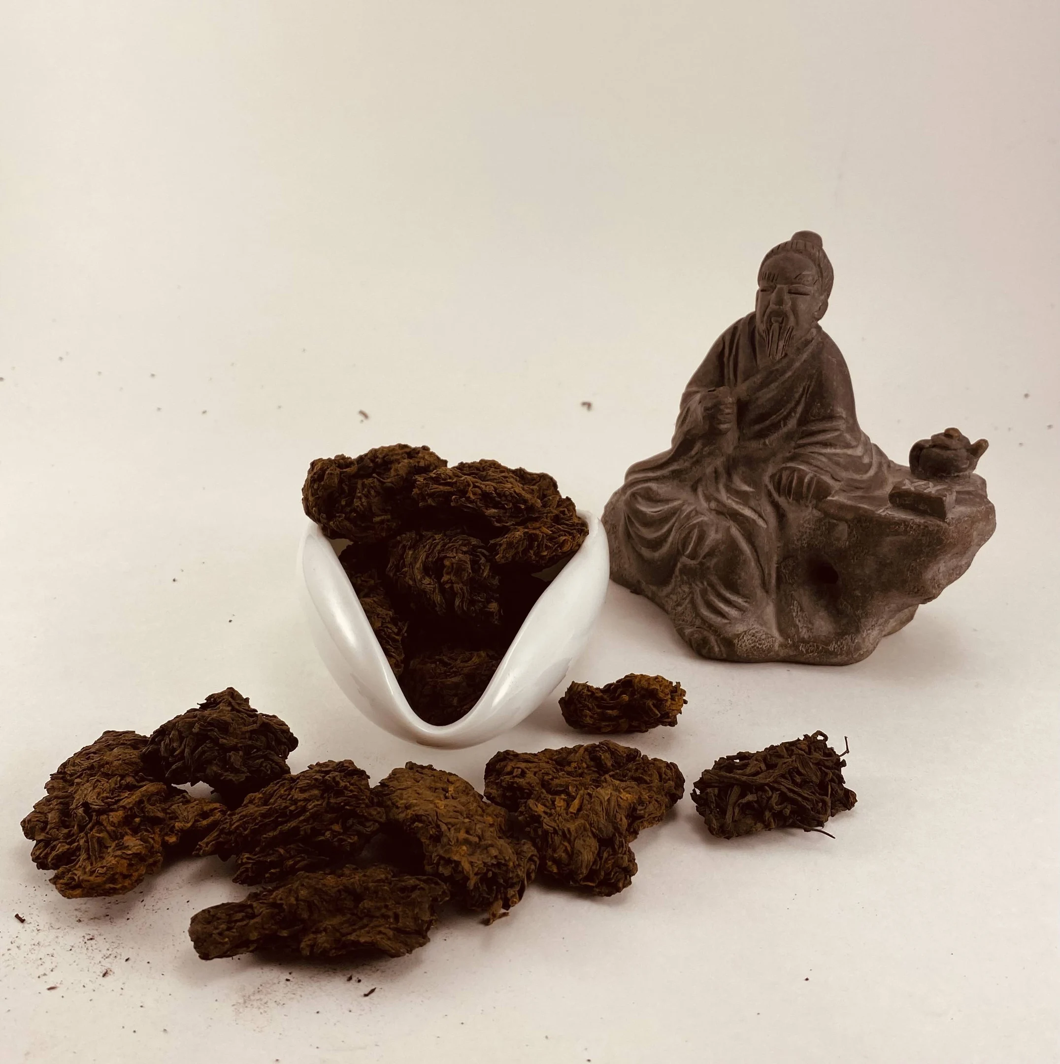 Шу пуэр Лао Ча Тоу "Старые чайные головы",200...