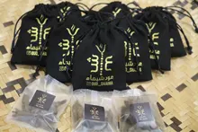 Bolso de diseño de logotipo bolsos con cordones personalizados, embalaje de joyería, elegante, para recuerdo de boda, color rosa, franela, cosméticos, 100