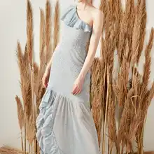 Trendyol маховик детальное вечернее платье TPRSS19UT0060