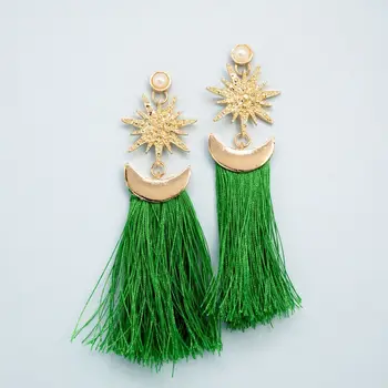 

Earrings jewelery Crescent (Lock-Carnation, jewelery alloy, green) 52494