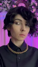 DIANQI-peluca sintética para hombre y mujer, pelo corto negro rizado con flequillo