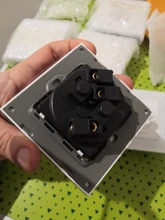 Coswall-Panel de alimentación de vidrio templado para pared, enchufe con conexión a tierra 16A, enchufe europeo, ruso, España, con cerradura protectora para niños