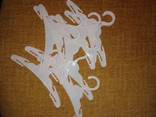 Muñeca de 10 unids/lote muñecas percha blanco rosa perchas de plástico americano recién nacido bebé accesorios 18 pulgadas muñeca