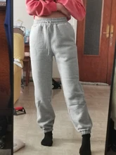 Liooil Sexy de cintura alta polar holgado Pantalones con bolsillo 2021 Otoño Invierno negro blanco Joggers holgados de las mujeres pantalones de sudor
