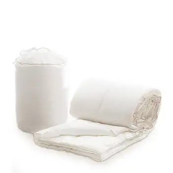 

Nordic filling 100% cotton-satin and silicone hollow fiber touch down with vivid golden Novohogar