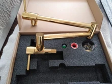 Grifo plegable montado en la pared para la cocina, Solo Frío de fregadero de un solo orificio, giratorio, latón y oro cromado
