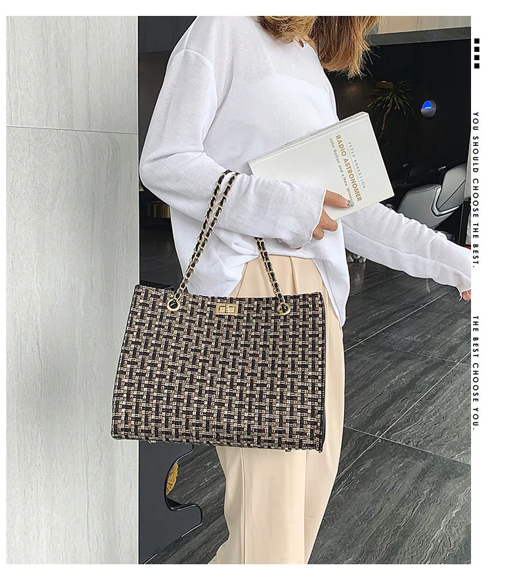 11462832141_1779584881