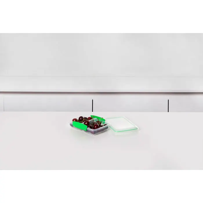 951517_Fresh_Small_Split_Green_Food_Kitchen-700