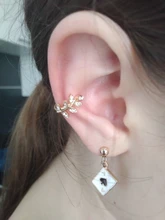 Pendientes de cartílago falso para mujer, aretes pequeños, sin piercing, Color dorado