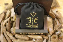 Bolso de diseño de logotipo bolsos con cordones personalizados, embalaje de joyería, elegante, para recuerdo de boda, color rosa, franela, cosméticos, 100