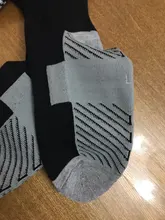 Calcetines deportivos profesionales para hombre y mujer, calcetín largo de esquí térmico, ciclismo de montaña al aire libre, ciclismo, correr, fútbol, color negro y rojo